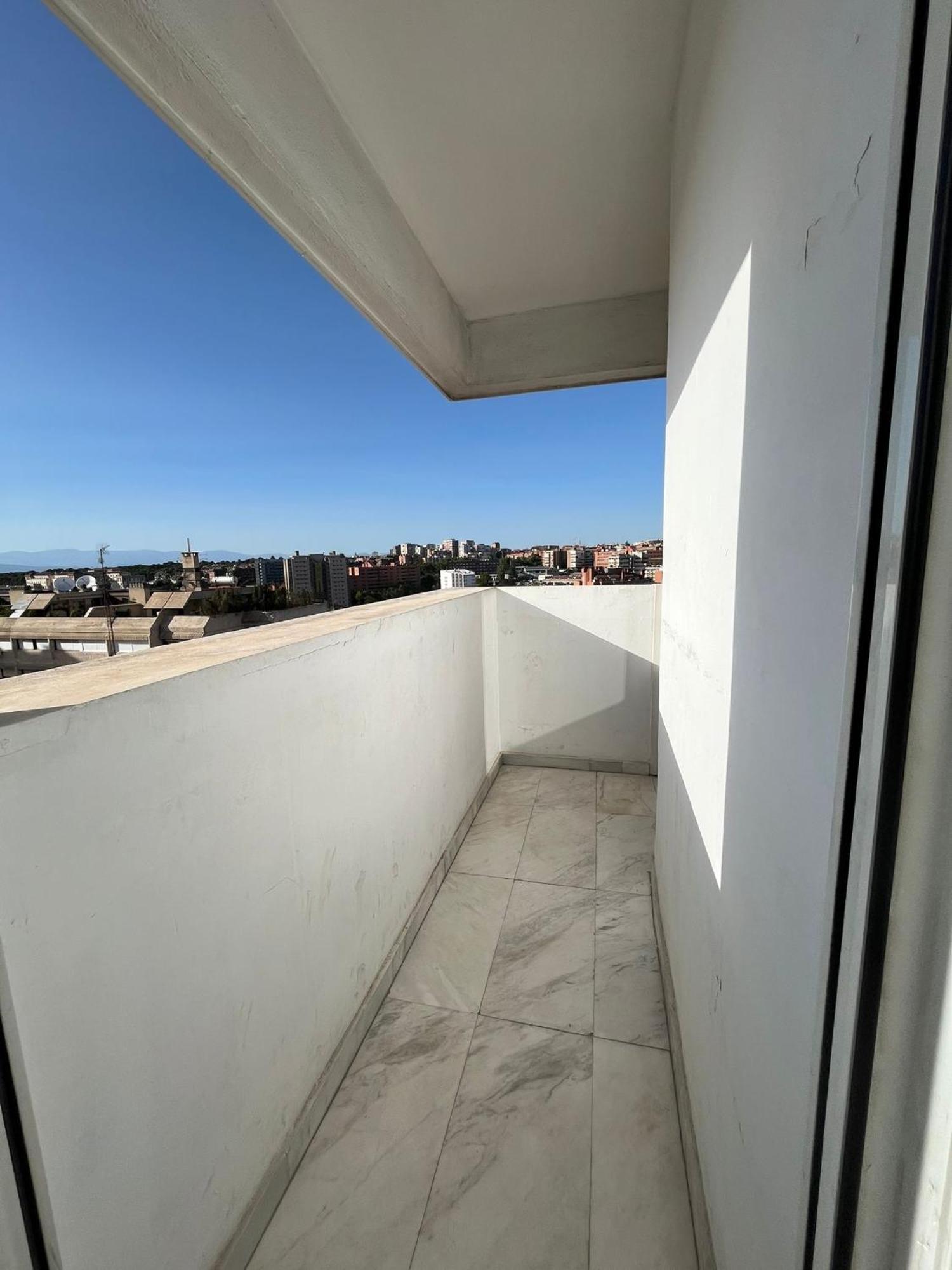Pisos Con Piscina De Temporada Corta Estancia Madri Exterior foto